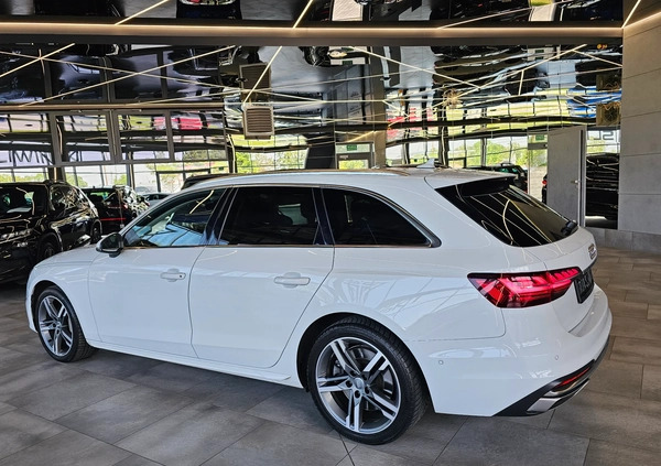 Audi A4 cena 99900 przebieg: 150000, rok produkcji 2020 z Ełk małe 742